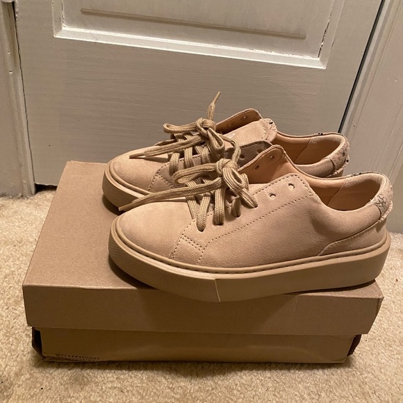 Tan Clark’s size 7.5 main image 4